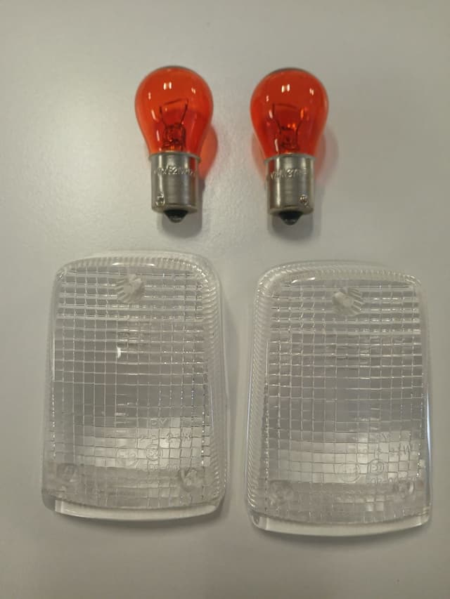 Suzuki DR 800 S Beyaz Sinyal Camı Sağ / Sol + 2 Ampul Set