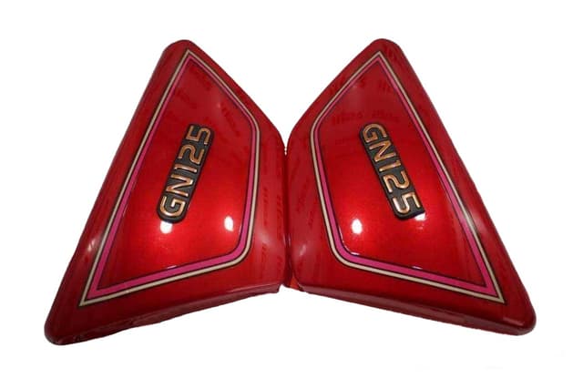 Suzukı GN 125 Kırmızı Yan Kapak Takım