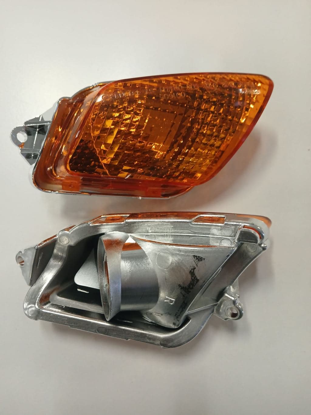 Honda CBR 1100 XX Sinyal Komple. Ön Sağ-Sol Set - görsel 2