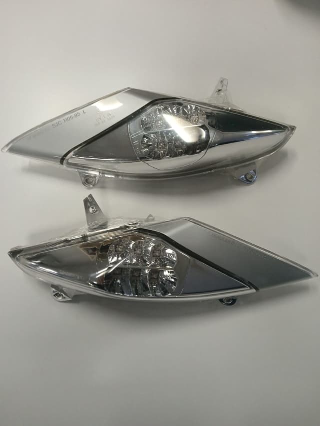 Suzuki AN 400 BURGMAN Led Sinyal Ön Sağ-Sol Bkr